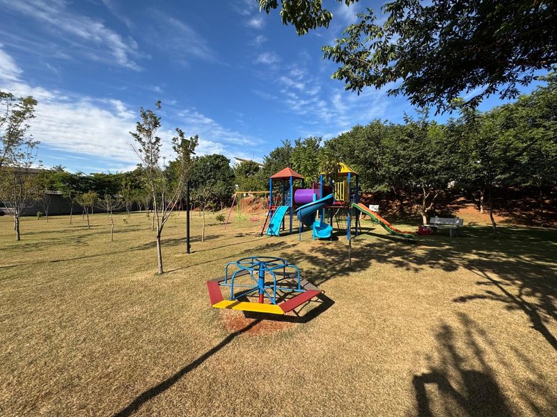 Lote Plano à Venda em Condomínio Fechado, Paulínia Avenida dos Expedicionários Paulínia - 