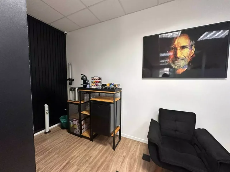 VENDE-SE CONJUNTO COMERCIAL 70M2 - 2 VAGAS - PRONTO PARA SUA EMPRESA!! Avenida Doutor Chucri Zaidan São Paulo - 