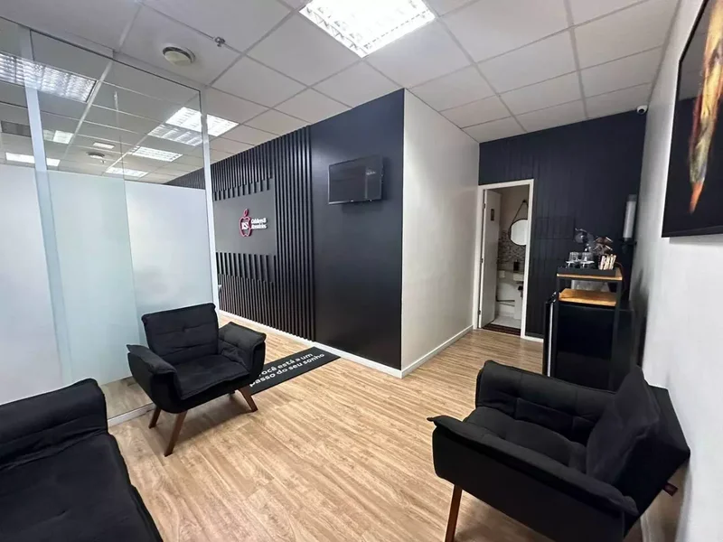 VENDE-SE CONJUNTO COMERCIAL 70M2 - 2 VAGAS - PRONTO PARA SUA EMPRESA!! Avenida Doutor Chucri Zaidan São Paulo - 