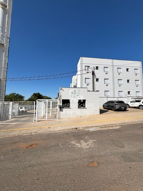 Apartamento novo no Condomínio Villagio das Flores Com 2 dormitórios e 1 banheiro!  Tatuí - 