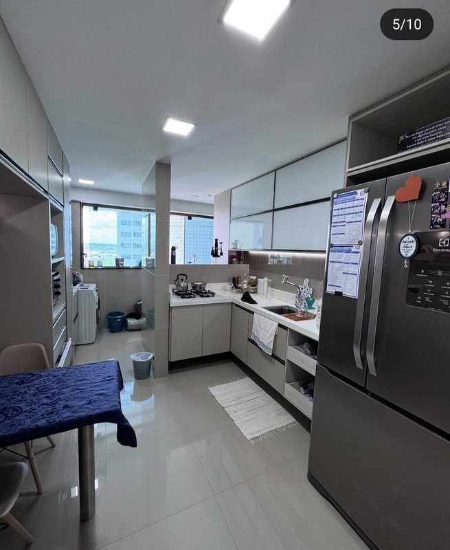 4 quartos (2 suítes). 136m². Varanda. Nascente. Andar alto. 2 vagas de garagem Rua Luiz de Faria Barbosa Recife - 