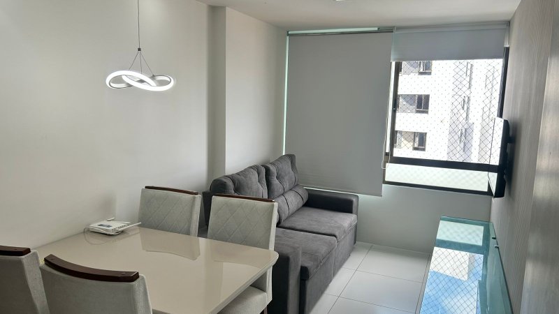 29m². 1 quarto. Andar intermediário. 1 vaga de garagem rotativa Rua Izabel Magalhães Recife - 