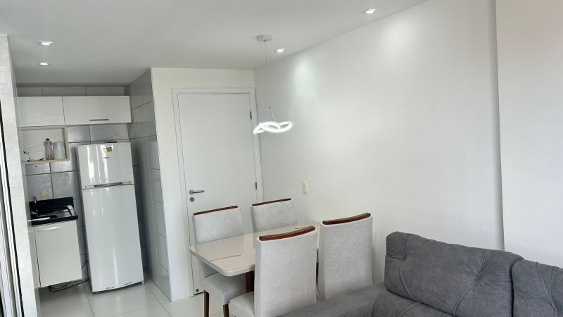 29m². 1 quarto. Andar intermediário. 1 vaga de garagem rotativa Rua Izabel Magalhães Recife - 