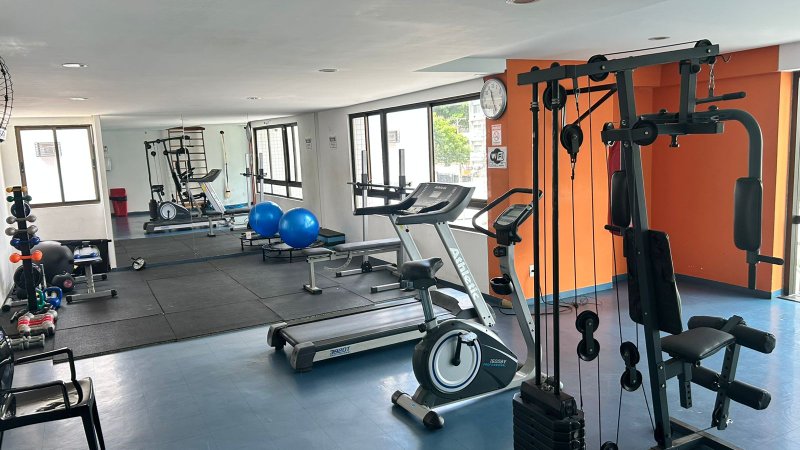 29m². 1 quarto. Andar intermediário. 1 vaga de garagem rotativa Rua Izabel Magalhães Recife - 
