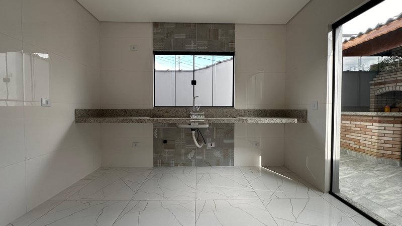 Sobrado 2 dormitórios + 4 vagas de garagem - Guarulhos - 