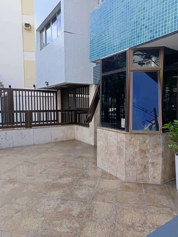 APARTAMENTO 3 QUARTOS SUÍTE VARANDA NASCENTE GARAGEM ELEVADOR À VENDA NA GRAÇA! Largo da Graça Salvador - 