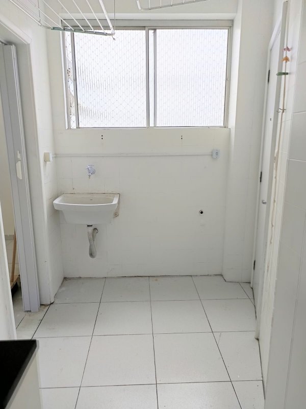 APARTAMENTO 3 QUARTOS SUÍTE VARANDA NASCENTE GARAGEM ELEVADOR À VENDA NA GRAÇA! Largo da Graça Salvador - 