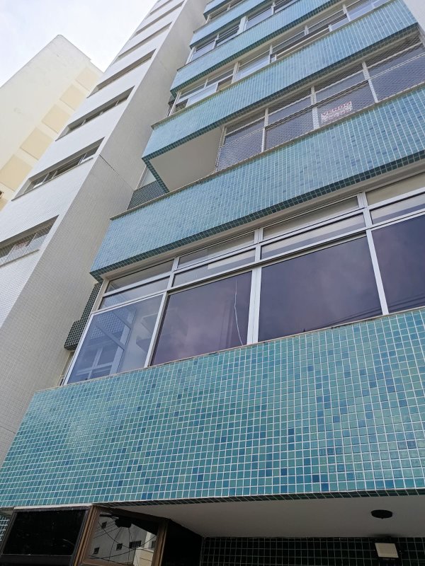 APARTAMENTO 3 QUARTOS SUÍTE VARANDA NASCENTE GARAGEM ELEVADOR À VENDA NA GRAÇA! Largo da Graça Salvador - 