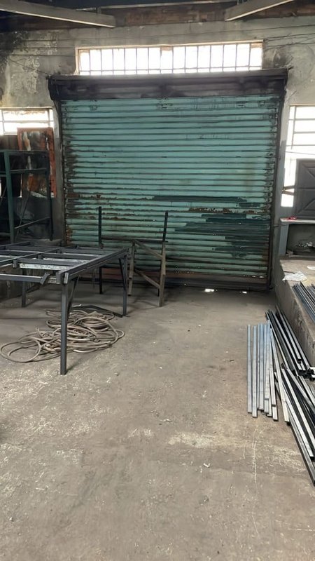 Imóvel Comercial no Cambuci com 1630m² Rua Alexandre Levi São Paulo - 