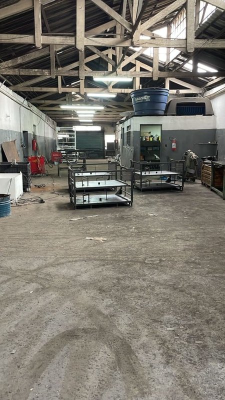 Imóvel Comercial no Cambuci com 1630m² Rua Alexandre Levi São Paulo - 