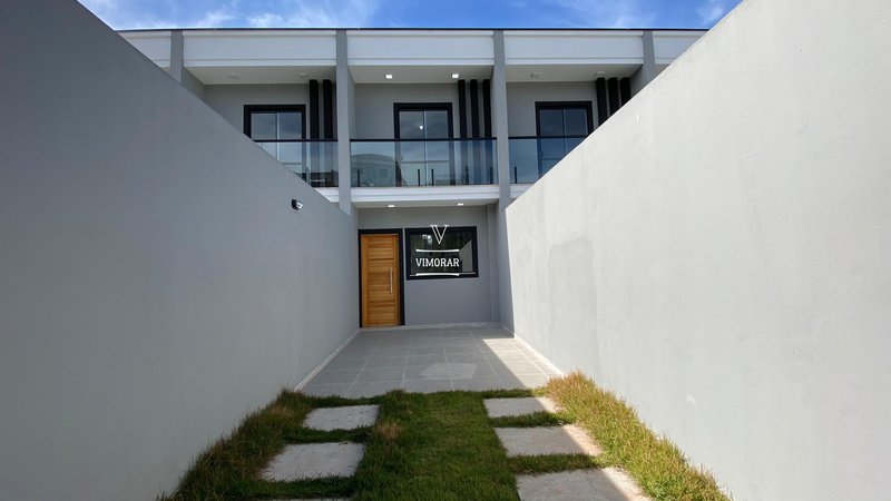 Sobrado 2 dormitórios + 2 vagas de garagem - Itaquaquecetuba - 