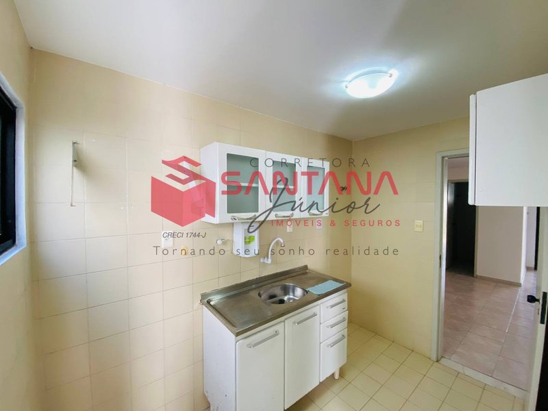 Casa com 2 suítes para locação no Miragem Rua Eliane S Bonfim Lauro de Freitas - 