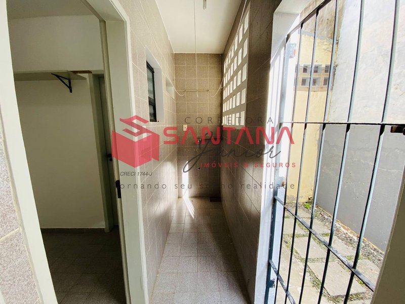 Casa com 2 suítes para locação no Miragem Rua Eliane S Bonfim Lauro de Freitas - 