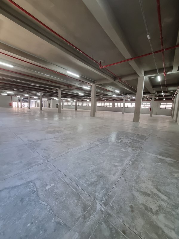 ALUGA-SE GALPÃO - 2 PISOS - 4.500M2 - 10 MINUTOS DA ESTAÇÃO DO TREM - TOLTALMENTE NOVO!! Rua Antônio Fidélis São Paulo - 