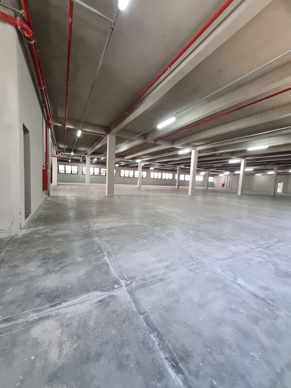 ALUGA-SE GALPÃO - 2 PISOS - 4.500M2 - 10 MINUTOS DA ESTAÇÃO DO TREM - TOLTALMENTE NOVO!! Rua Antônio Fidélis São Paulo - 