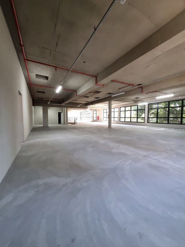 ALUGA-SE GALPÃO - 2 PISOS - 4.500M2 - 10 MINUTOS DA ESTAÇÃO DO TREM - TOLTALMENTE NOVO!! Rua Antônio Fidélis São Paulo - 