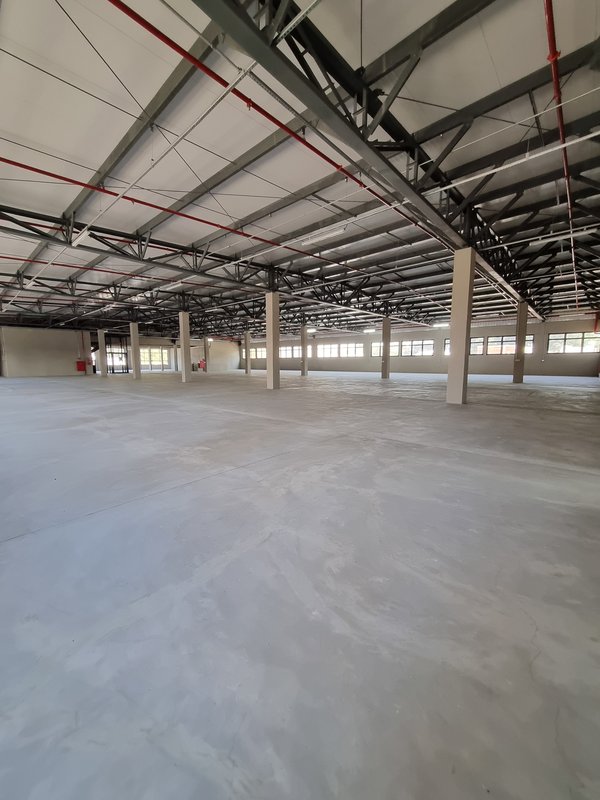 ALUGA-SE GALPÃO - 2 PISOS - 4.500M2 - 10 MINUTOS DA ESTAÇÃO DO TREM - TOLTALMENTE NOVO!! Rua Antônio Fidélis São Paulo - 