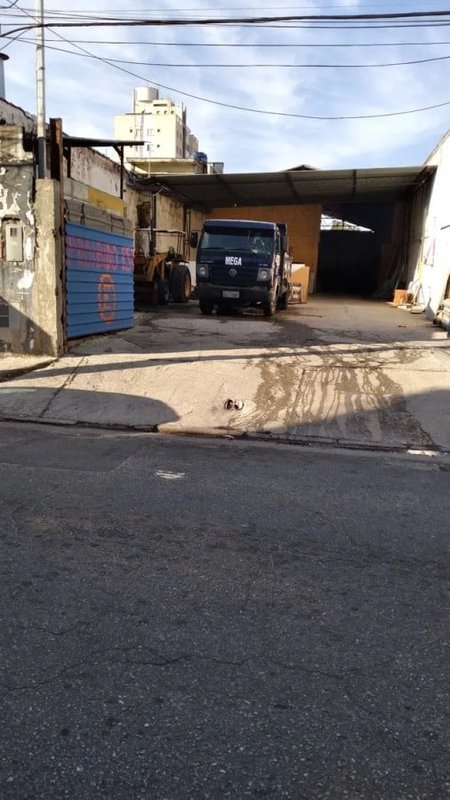 Imóvel Comercial na Vila Moraes com 450m² Rua Batuíra São Paulo - 