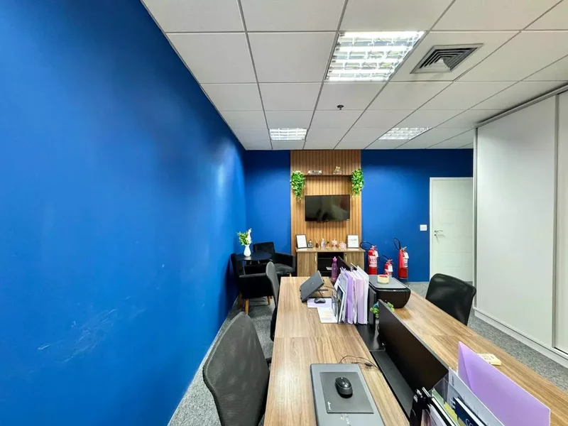 VENDE-SE CONJUNTO COMERCIAL 67M2 - 2 VAGAS - PRONTO PARA SUA EMPRESA!! Avenida Doutor Chucri Zaidan São Paulo - 