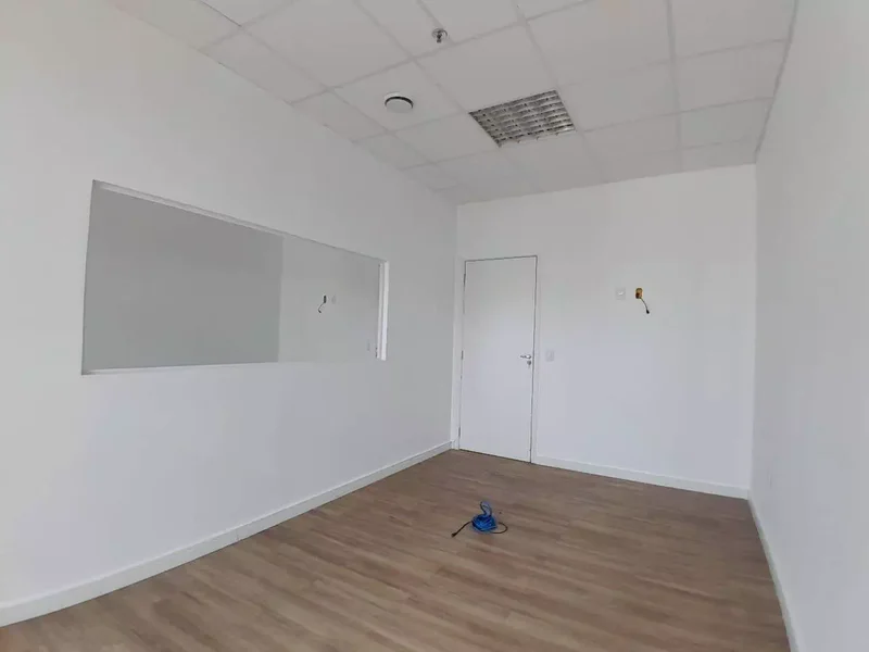 ALUGA-SE CONJUNTO COMERCIAL 72M2 - 3 VAGAS - PRONTO PARA SUA EMPRESA!! Avenida Doutor Chucri Zaidan São Paulo - 