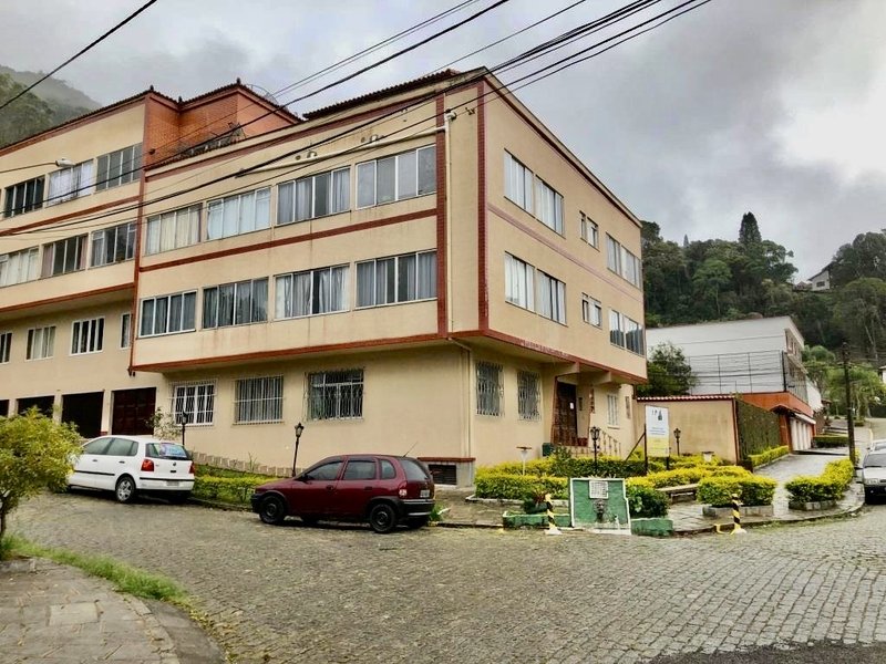 VENDE-SE APARTAMENTO – TERESÓPOLIS/RJ – R$ 150.000,00 Servidão Floro José Dias Teresópolis - 