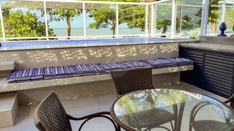 Casa frente ao mar em condomínio na Praia de Juquehy - LOCAÇÃO DIÁRIAS - São Sebastião - 