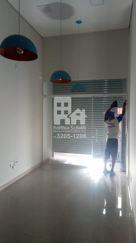 Excelente Sala Comercial para Locação no Centro – Rua Capitão Lisboa - Tatuí - 