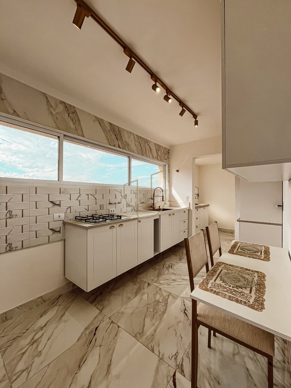 Apartamento de 128 m² no Edifício Mississippi - Vila Adyana Rua Teopompo de Vasconcelos São José dos Campos - 