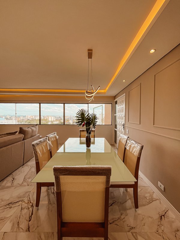 Apartamento de 128 m² no Edifício Mississippi - Vila Adyana Rua Teopompo de Vasconcelos São José dos Campos - 