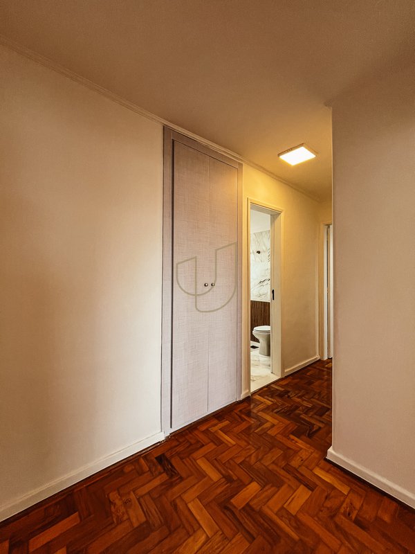 Apartamento de 128 m² no Edifício Mississippi - Vila Adyana Rua Teopompo de Vasconcelos São José dos Campos - 