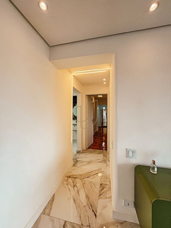 Apartamento de 128 m² no Edifício Mississippi - Vila Adyana Rua Teopompo de Vasconcelos São José dos Campos - 