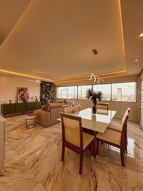 Apartamento de 128 m² no Edifício Mississippi - Vila Adyana Rua Teopompo de Vasconcelos São José dos Campos - 