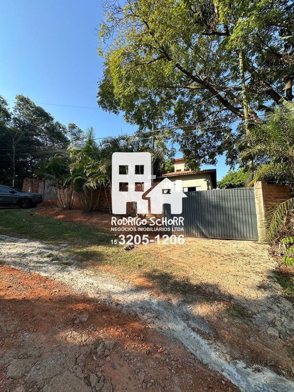 🏡 Casa Ampla com Barracão Comercial à Venda – Ideal para Moradia e Renda Extra! - Tatuí - 