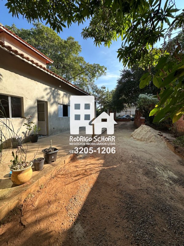 🏡 Casa Ampla com Barracão Comercial à Venda – Ideal para Moradia e Renda Extra! - Tatuí - 