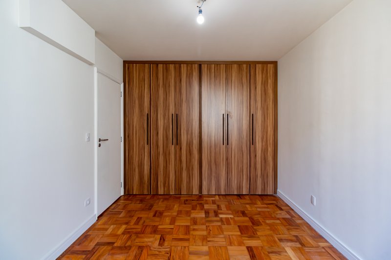 Apartamento com 129m² na Santa Cecília 3 dorm 1 suíte 1 vaga Rua Doutor Albuquerque Lins São Paulo - 