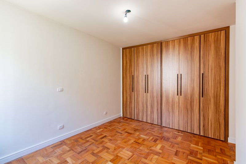 Apartamento com 129m² na Santa Cecília 3 dorm 1 suíte 1 vaga Rua Doutor Albuquerque Lins São Paulo - 
