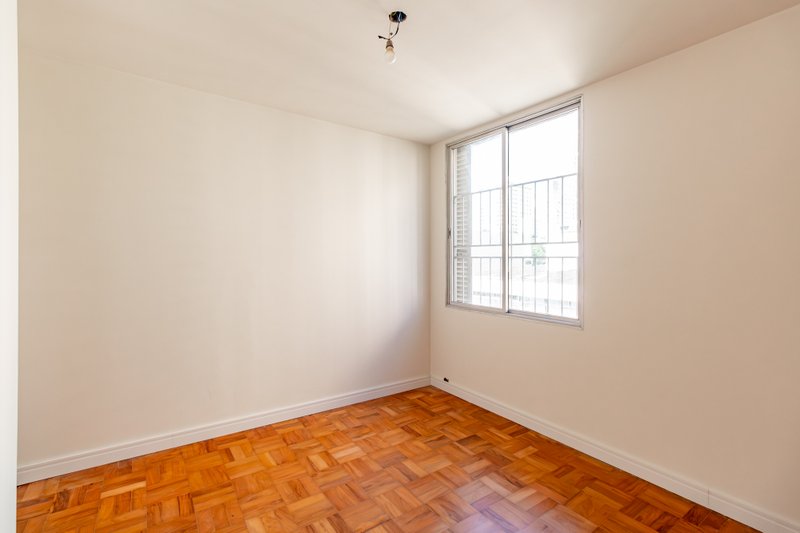 Apartamento com 129m² na Santa Cecília 3 dorm 1 suíte 1 vaga Rua Doutor Albuquerque Lins São Paulo - 