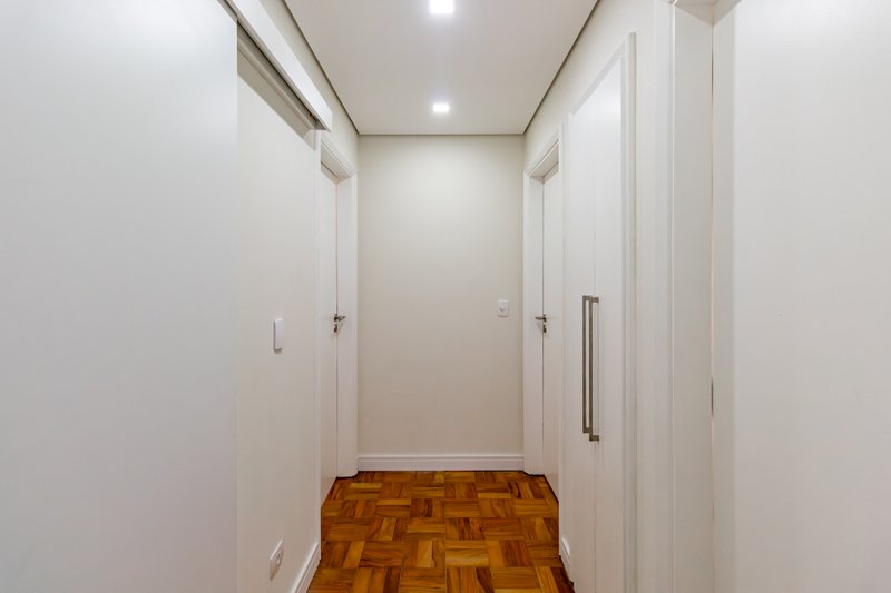 Apartamento com 129m² na Santa Cecília 3 dorm 1 suíte 1 vaga Rua Doutor Albuquerque Lins São Paulo - 