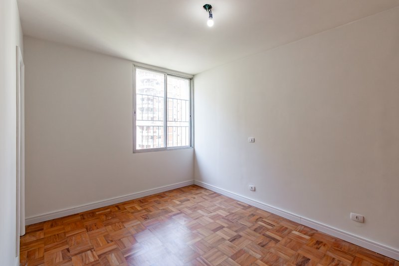 Apartamento com 129m² na Santa Cecília 3 dorm 1 suíte 1 vaga Rua Doutor Albuquerque Lins São Paulo - 