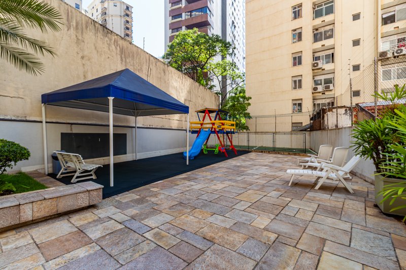 Apartamento com 129m² na Santa Cecília 3 dorm 1 suíte 1 vaga Rua Doutor Albuquerque Lins São Paulo - 