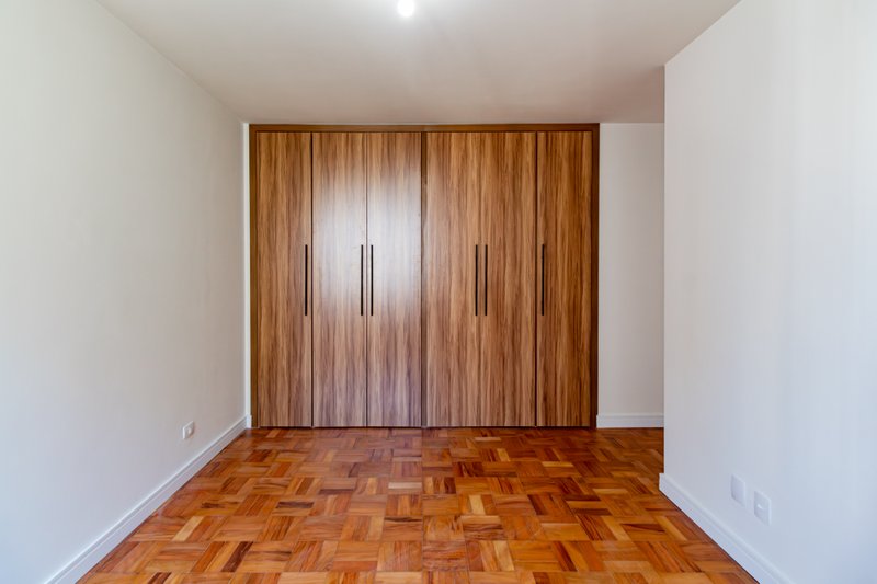 Apartamento com 129m² na Santa Cecília 3 dorm 1 suíte 1 vaga Rua Doutor Albuquerque Lins São Paulo - 