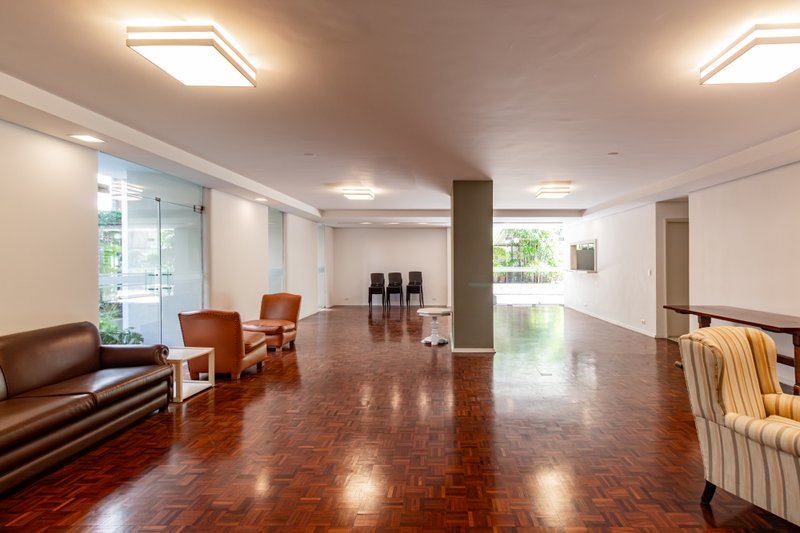 Apartamento com 129m² na Santa Cecília 3 dorm 1 suíte 1 vaga Rua Doutor Albuquerque Lins São Paulo - 