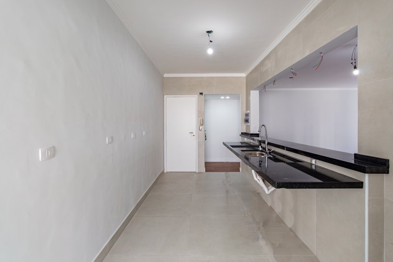 Apartamento com 129m² na Santa Cecília 3 dorm 1 suíte 1 vaga Rua Doutor Albuquerque Lins São Paulo - 