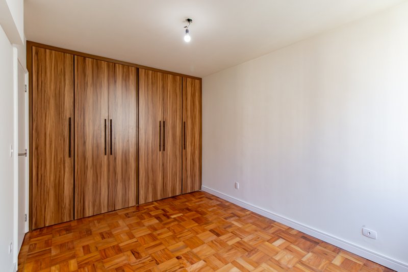 Apartamento com 129m² na Santa Cecília 3 dorm 1 suíte 1 vaga Rua Doutor Albuquerque Lins São Paulo - 