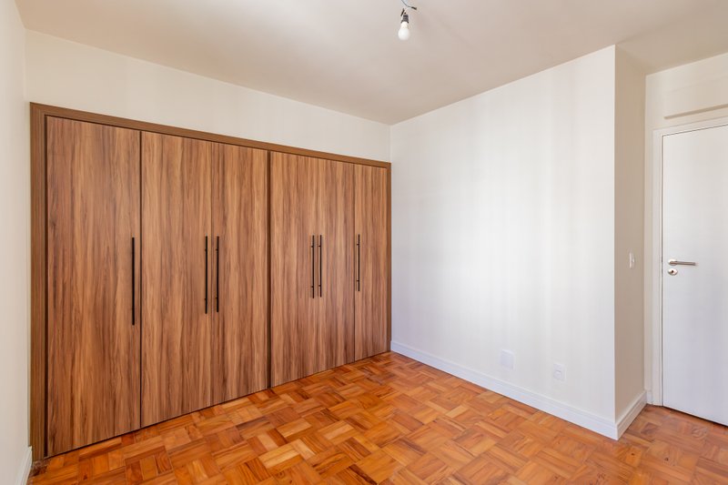 Apartamento com 129m² na Santa Cecília 3 dorm 1 suíte 1 vaga Rua Doutor Albuquerque Lins São Paulo - 