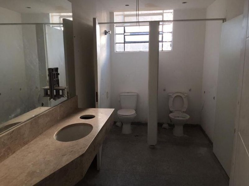 Imóvel Comercial com 680m² no Bosque da Saúde Rua Guararema São Paulo - 