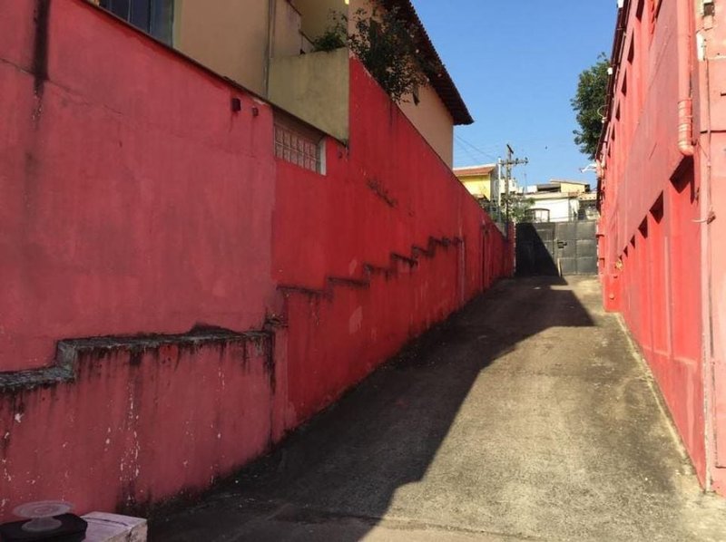 Imóvel Comercial com 680m² no Bosque da Saúde Rua Guararema São Paulo - 