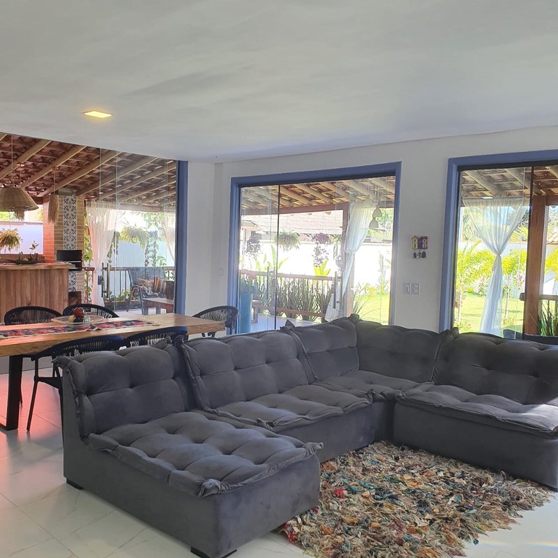Linda casa localizada há 450 m da praia em bairro tranquilo e seguro Corais do Arraial Porto Seguro - 