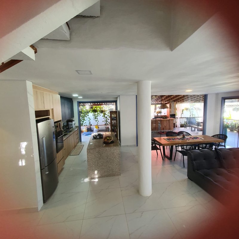 Linda casa localizada há 450 m da praia em bairro tranquilo e seguro Corais do Arraial Porto Seguro - 