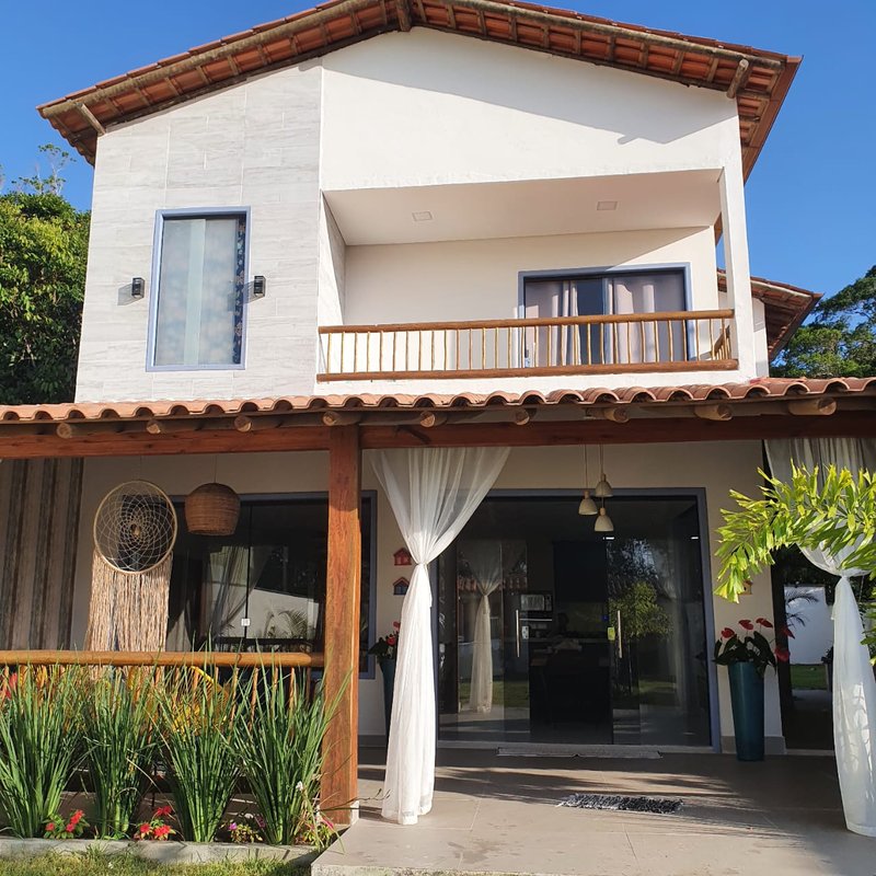Linda casa localizada há 450 m da praia em bairro tranquilo e seguro Corais do Arraial Porto Seguro - 
